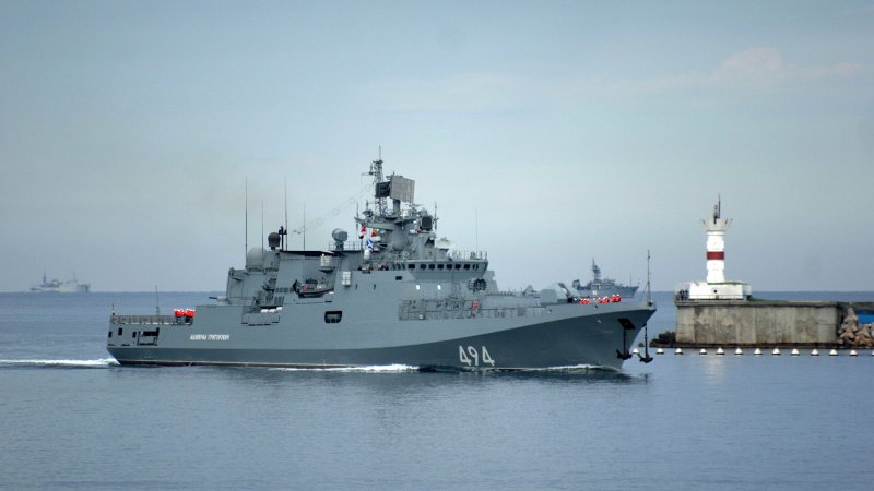 Американский авианосец Линкольн