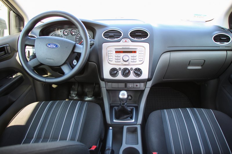 Ford Focus 2008 салон