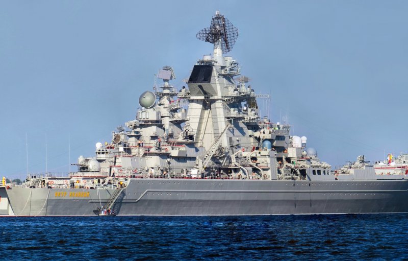 Петр Великий военный корабль линкор