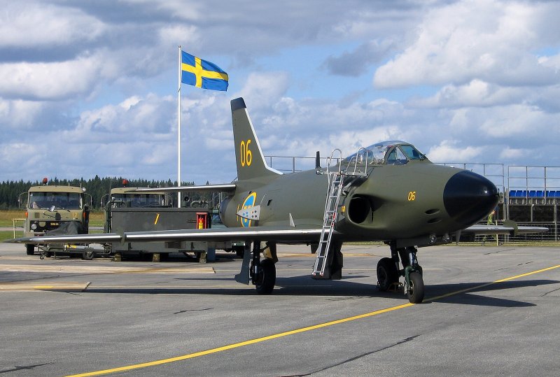A32a Saab самолет