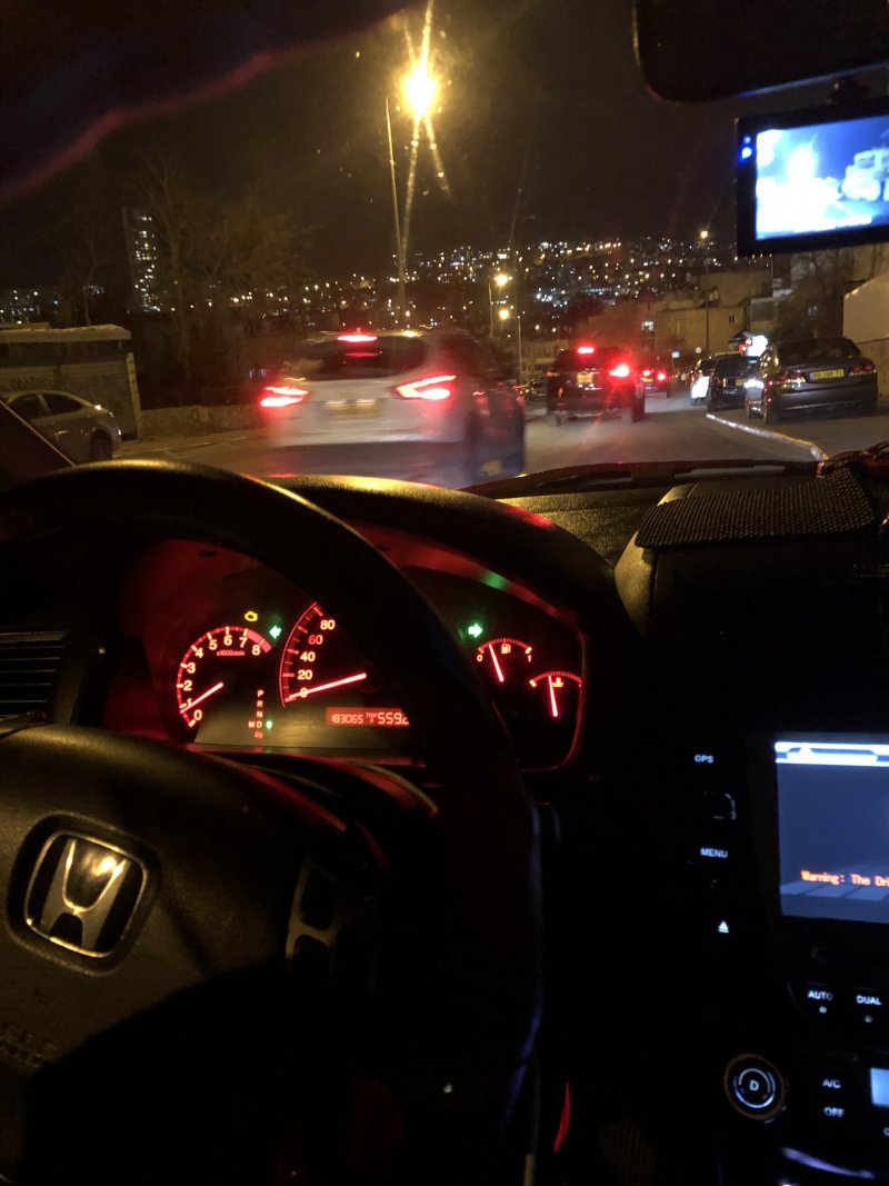 Покатушки по ночному городу на машине