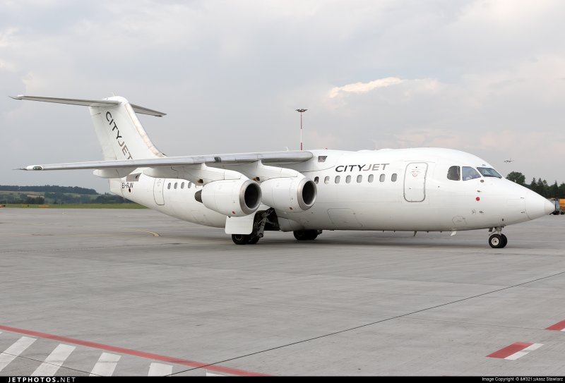 Bae Avro RJ-100
