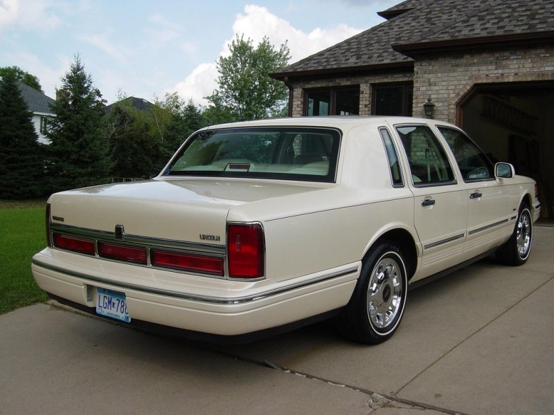 Lincoln Town car 19992