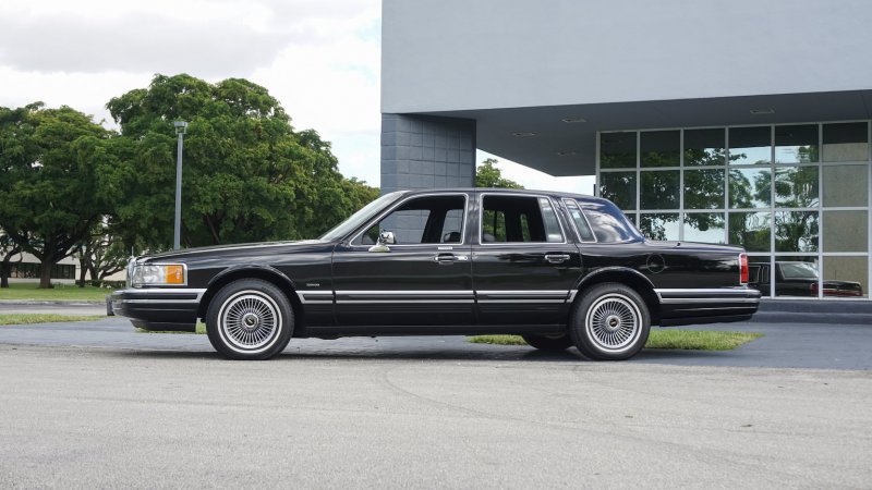 Lincoln Town car 1990