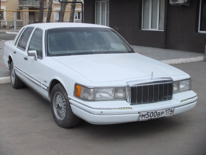 1992 Lincoln Town car II