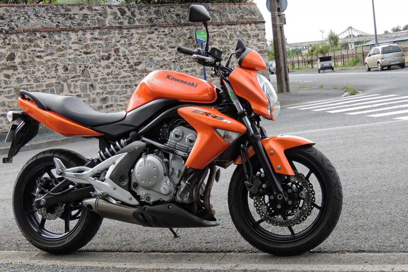 Kawasaki er6n 2010