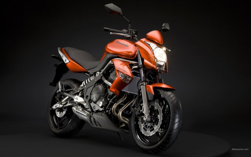 Мотоцикл Kawasaki er-6n
