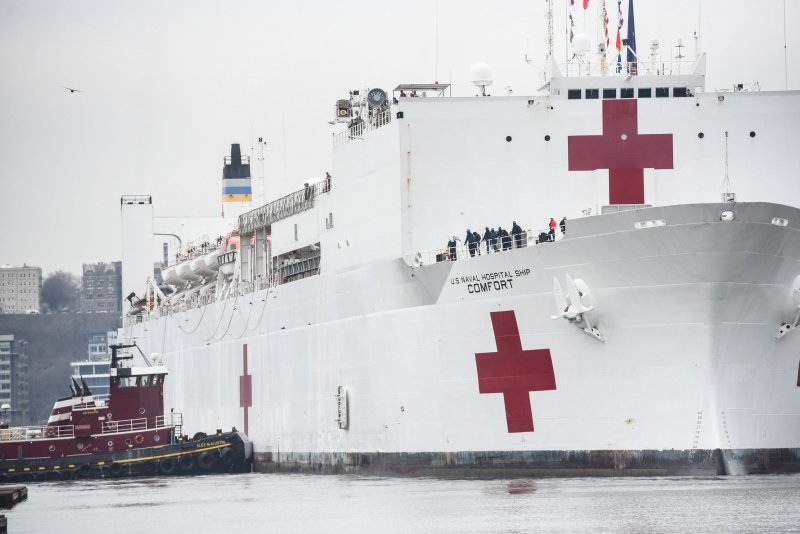 Госпитальное судно ВМС США Mercy