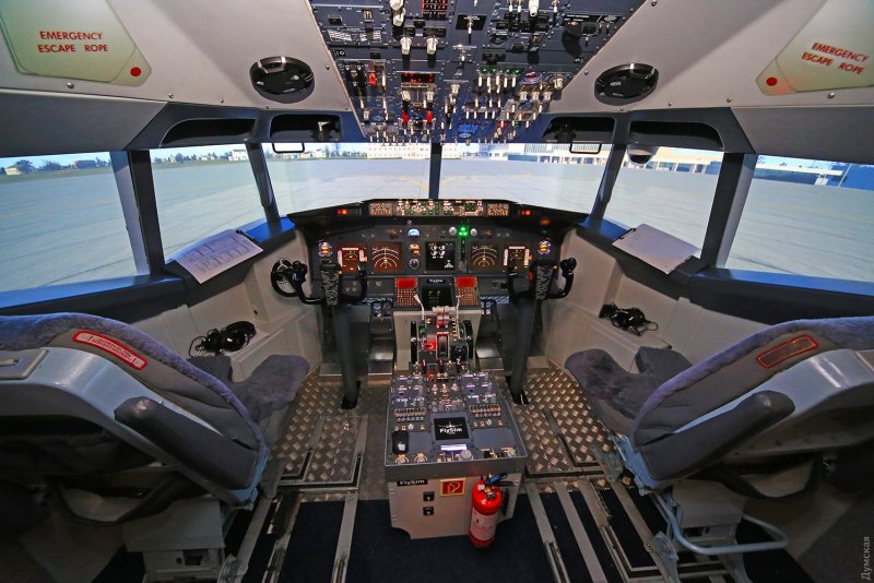 Тренажер Боинга 737 в Москве