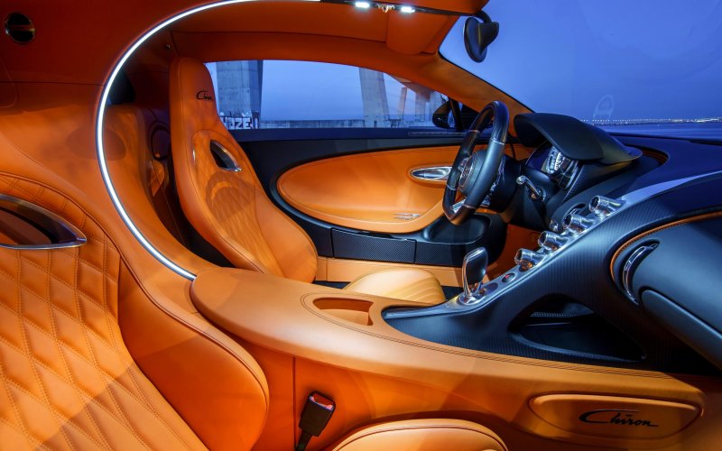 Bugatti Chiron 2021 салон
