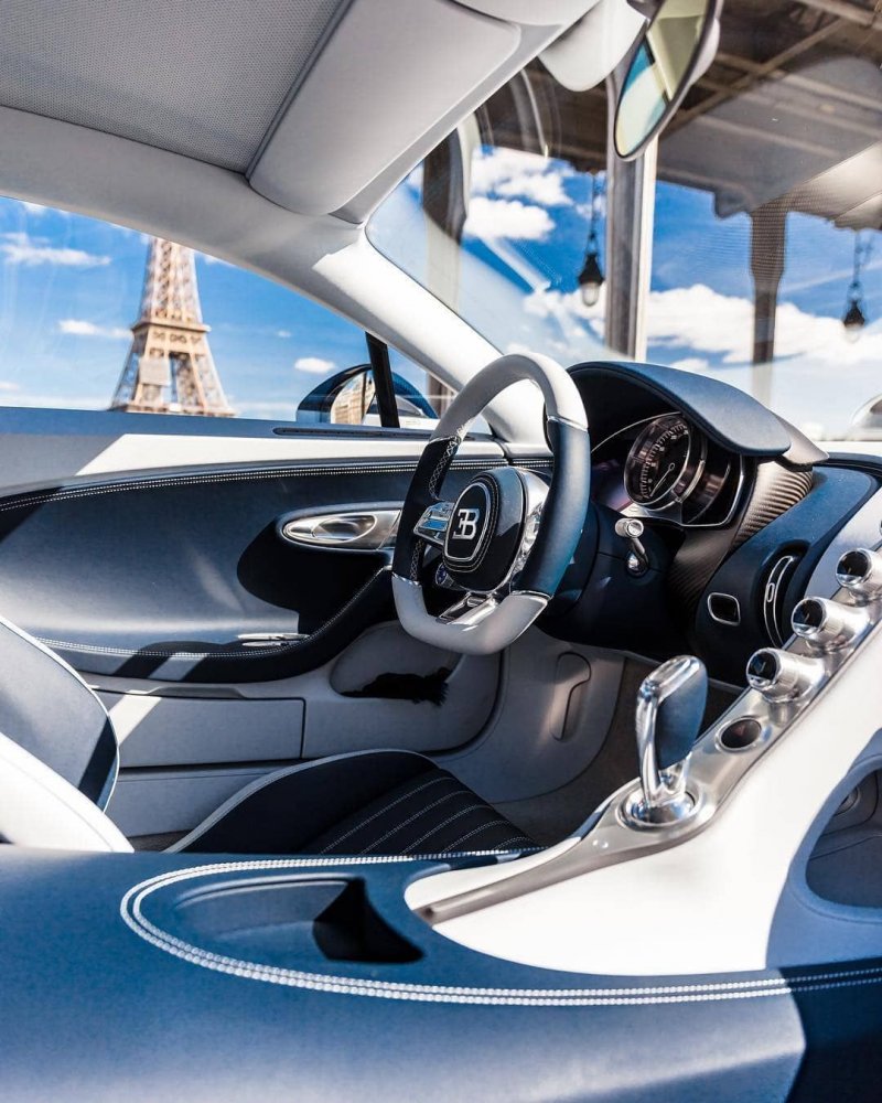 Bugatti Veyron салон