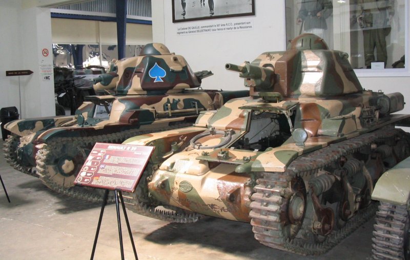 Renault r-39,