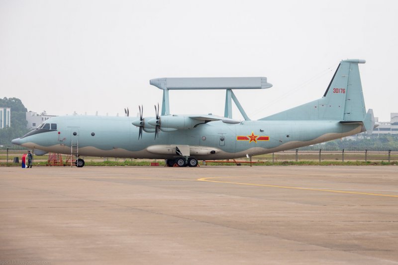 KJ-200 самолёт ДРЛО