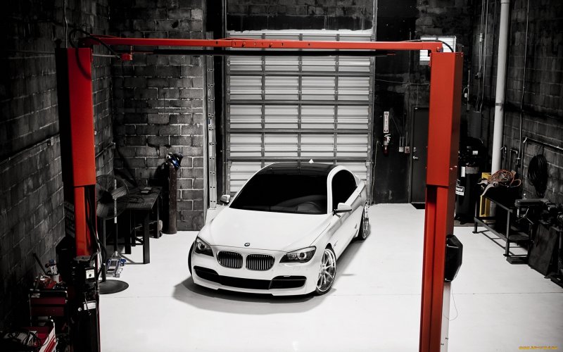 Красивая автомастерская