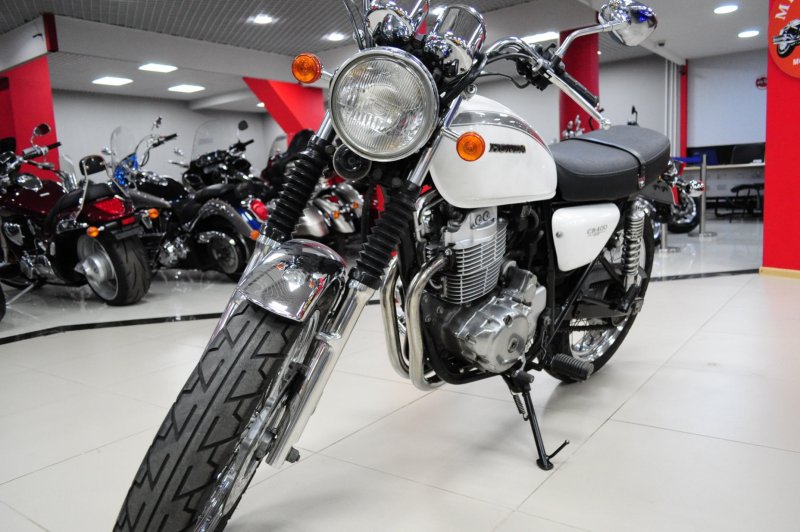 Honda cb400ss-e