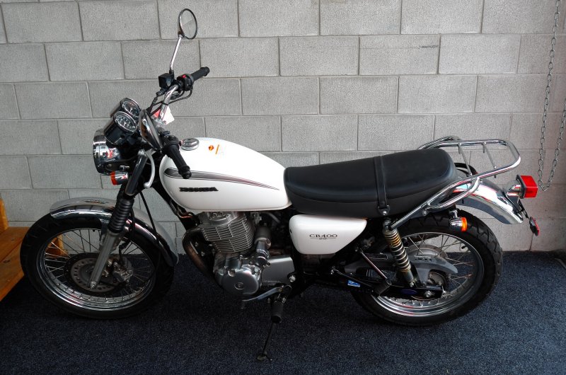 Honda cb400ss-e
