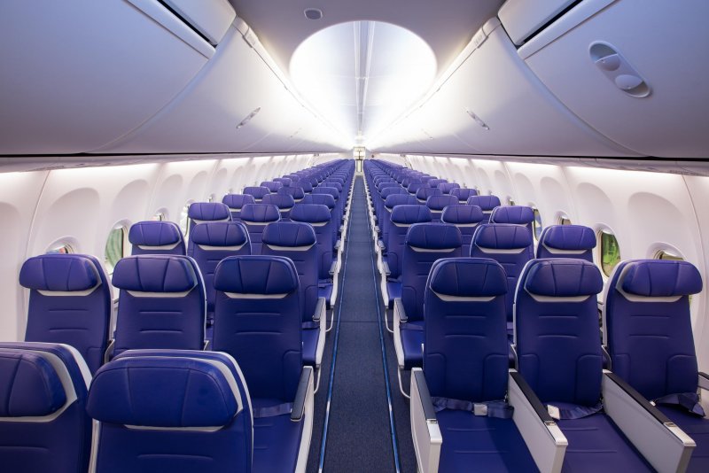 Boeing 737-800 Max салон