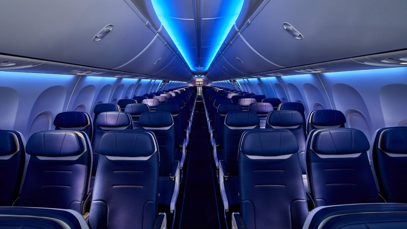 Самолёт Боинг 737-800 внутри