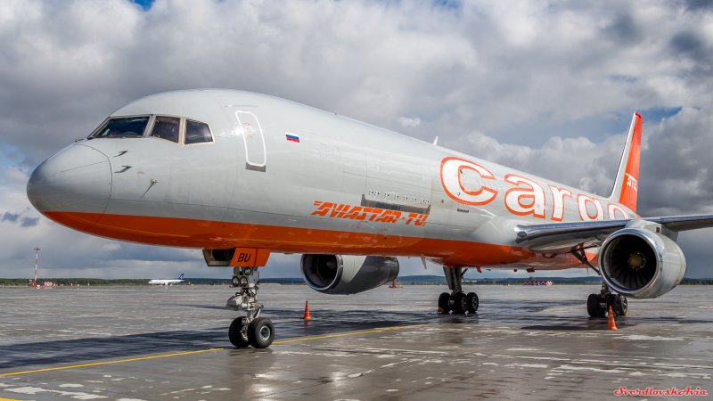 UT 580 ЮТЭЙР салон