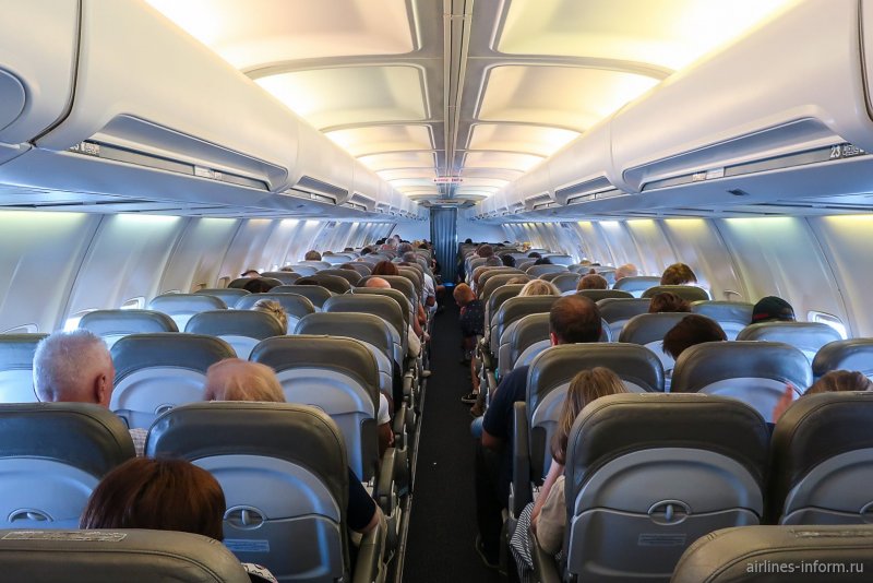Boeing 737 салон