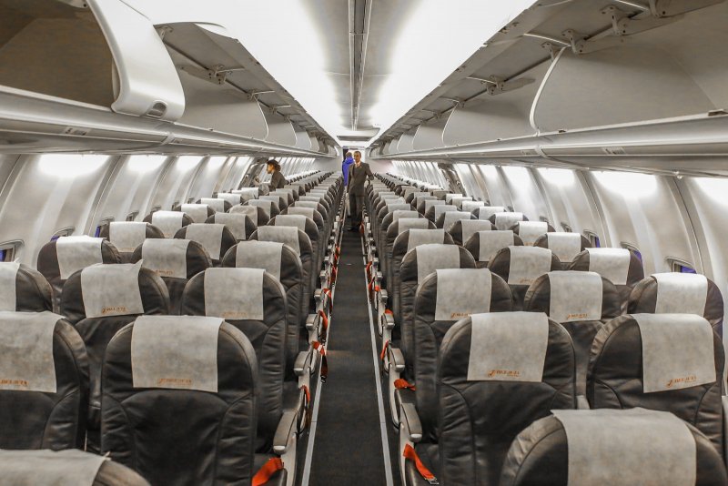 Boeing 737-800 салон
