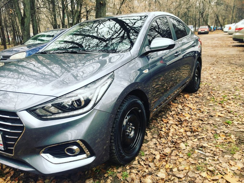 Hyundai Solaris 2021 мокрый асфальт