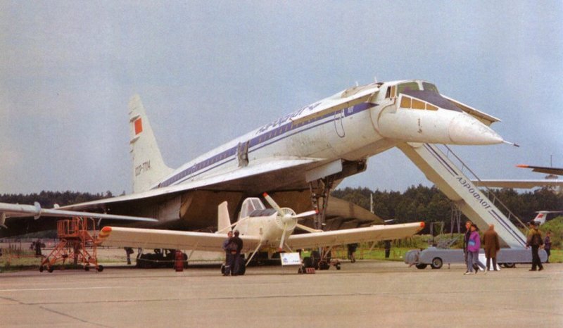 Ту-204 СССР-64001