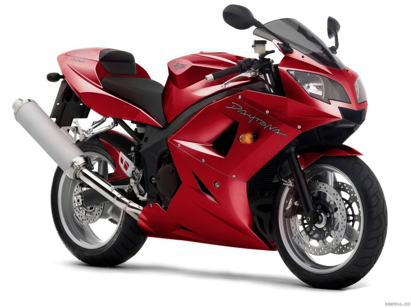 Triumph Daytona 600