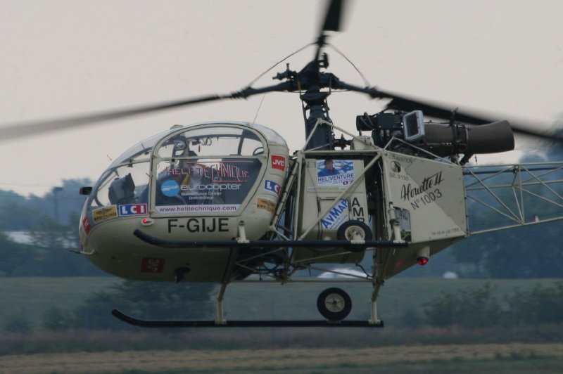 Вертолет Hiller YH-32 Hornet