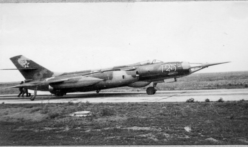 Самолет модель Альфа 1/72