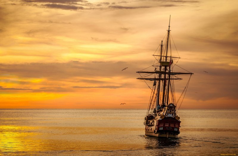 Море закат корабль