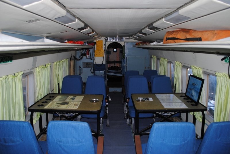 Пассажирский вертолет ми-8 салон