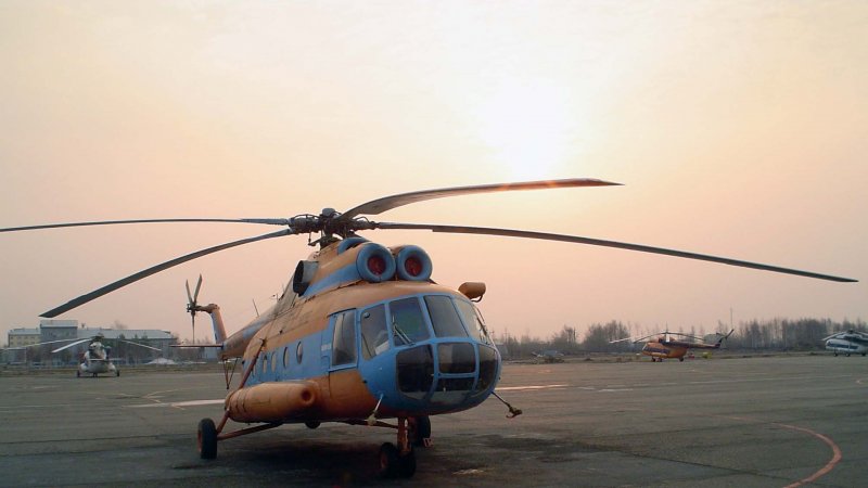 Ми-8 вертолёт