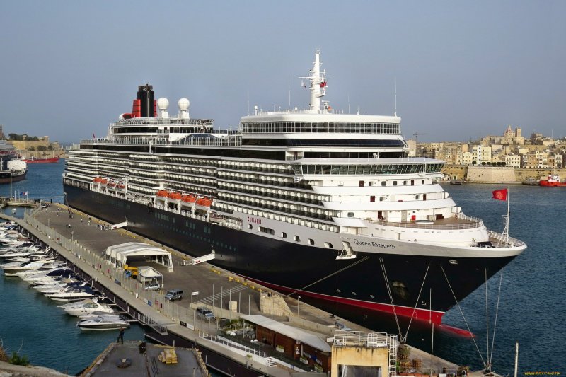 RMS Queen Elizabeth корабль