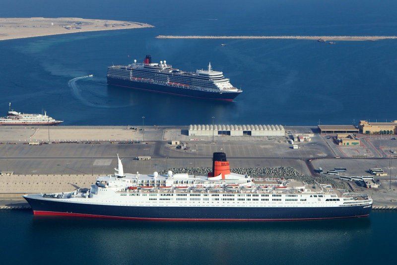 Лайнер «RMS Queen Elizabeth»