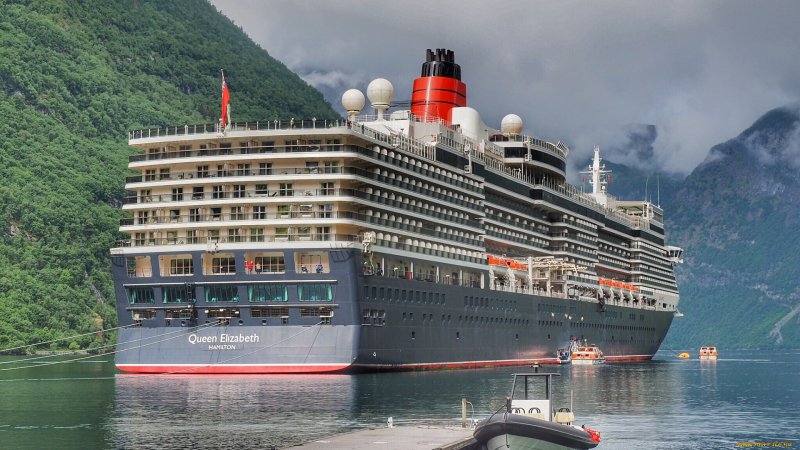 Лайнер «RMS Queen Elizabeth»