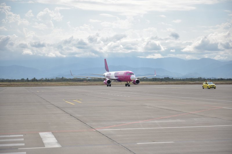 Самолет а320 buta Airways