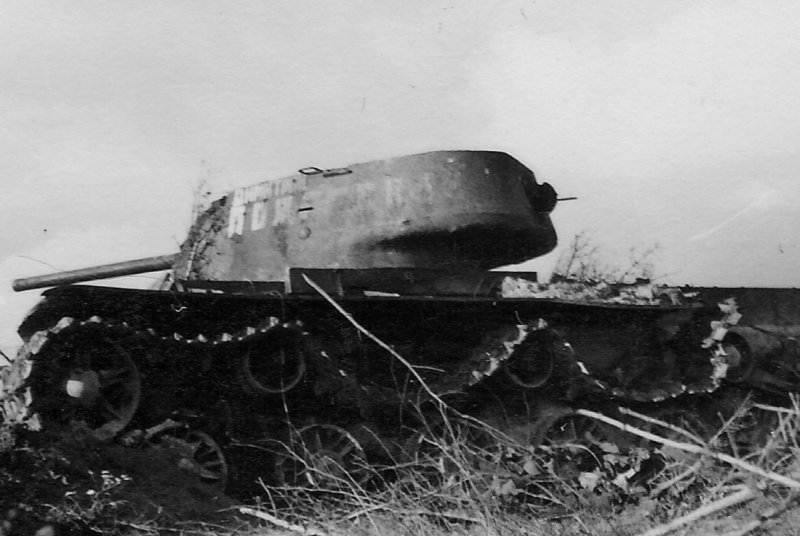 Танк кв-1 подбитый