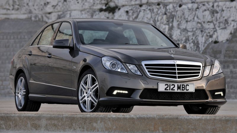 Мерседес w211 2003