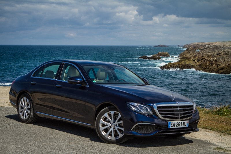 Mercedes Benz e220