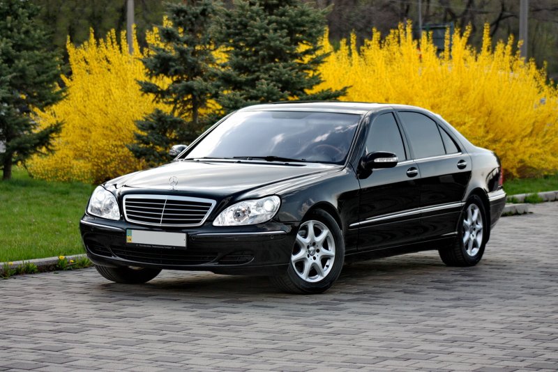 Mercedes Benz s500 w220