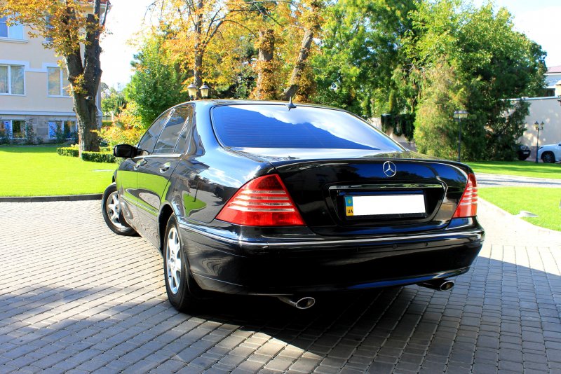 Mercedes Benz s class w220