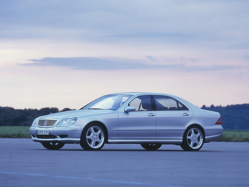 Mercedes Benz s class w220