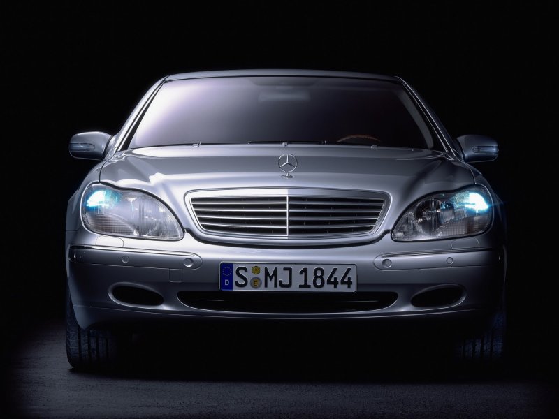 Mercedes-Benz w220