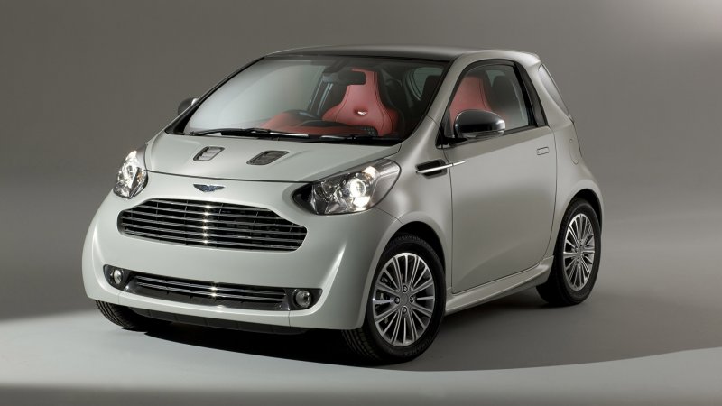 Toyota IQ Aston Martin Cygnet