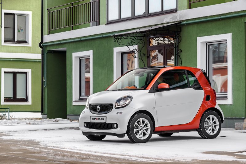 BMW смарт 2х дверная малолитражка