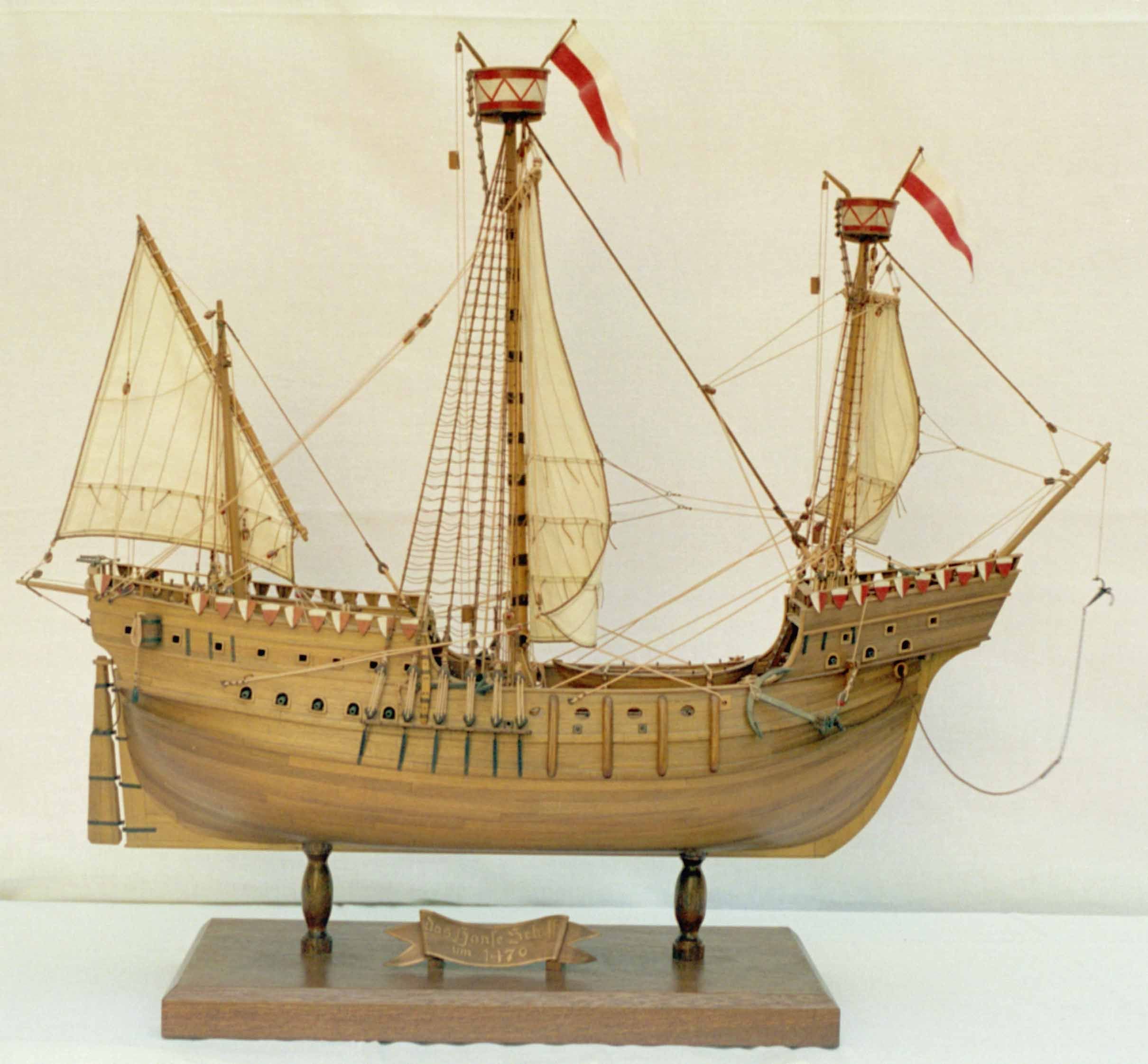 Век суда. Корабль каракка средневековый. Каракка - Галеон.. Каракка корабль 15 века. Ганзейский Когг 1470.