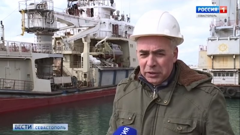 Морской буксир Андрей Степанов