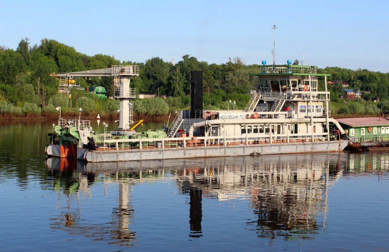Trailing Suction Hopper Dredger