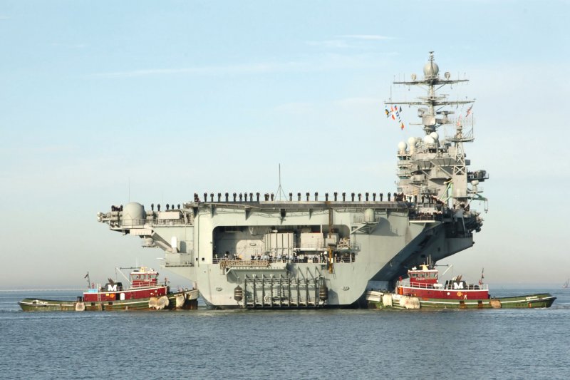 CVN-72 «Авраам Линкольн»